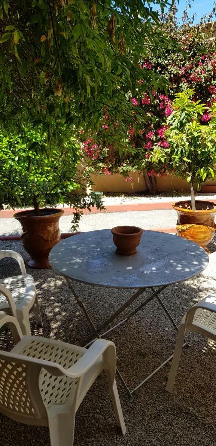 فندق أوتل لو جالوبت فينوف لوبيه المظهر الخارجي الصورة